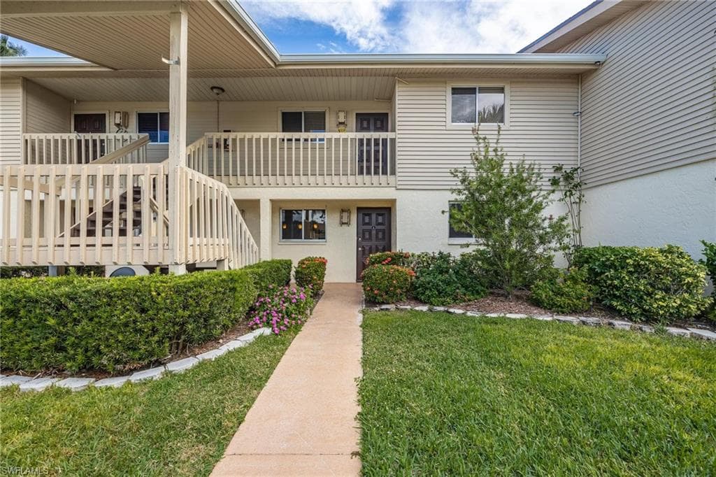 5705 Foxlake DR 4 NORTH FORT MYERS, FL 33917