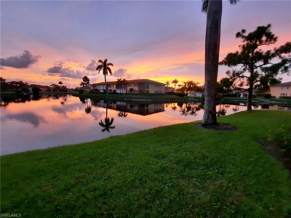 185 Palm DR W 18-J NAPLES, FL 34112