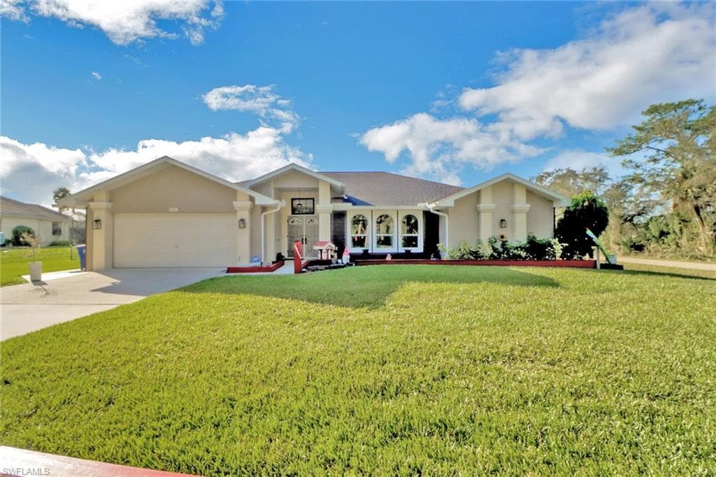 15550 Old Olga RD ALVA, FL 33920