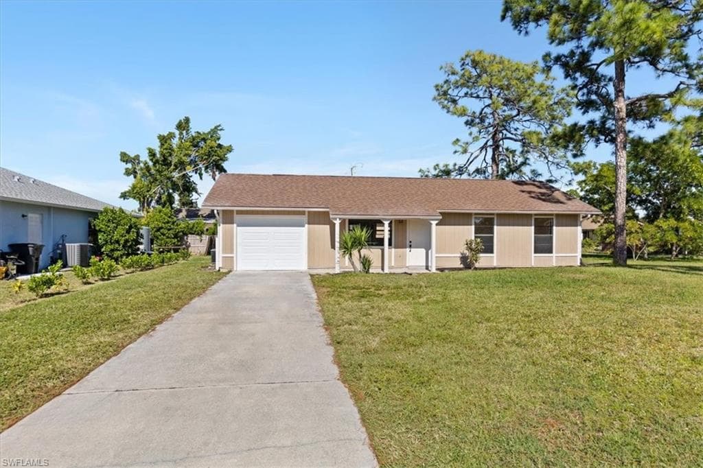 8309 Bamboo RD FORT MYERS, FL 33967