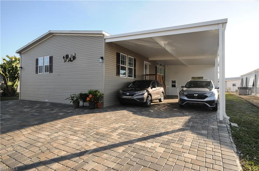 4796 Tahiti DR BONITA SPRINGS, FL 34134