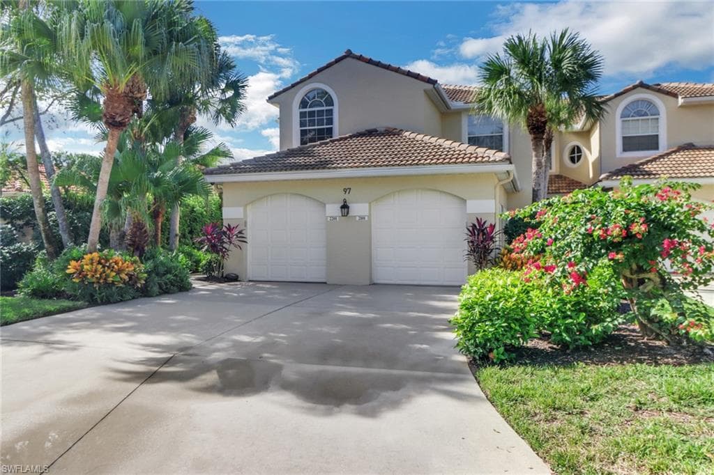 97 Silver Oaks CIR 2101 NAPLES, FL 34119