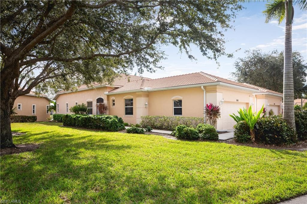 8165 Sanctuary DR 71-1 NAPLES, FL 34104