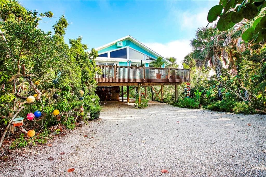 2058 Wild Lime DR SANIBEL, FL 33957