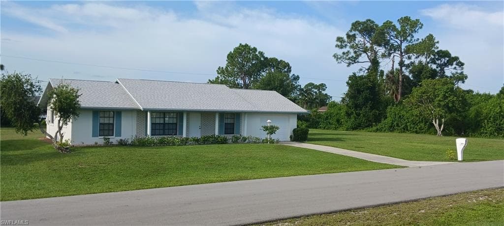 4711 7th ST W LEHIGH ACRES, FL 33971