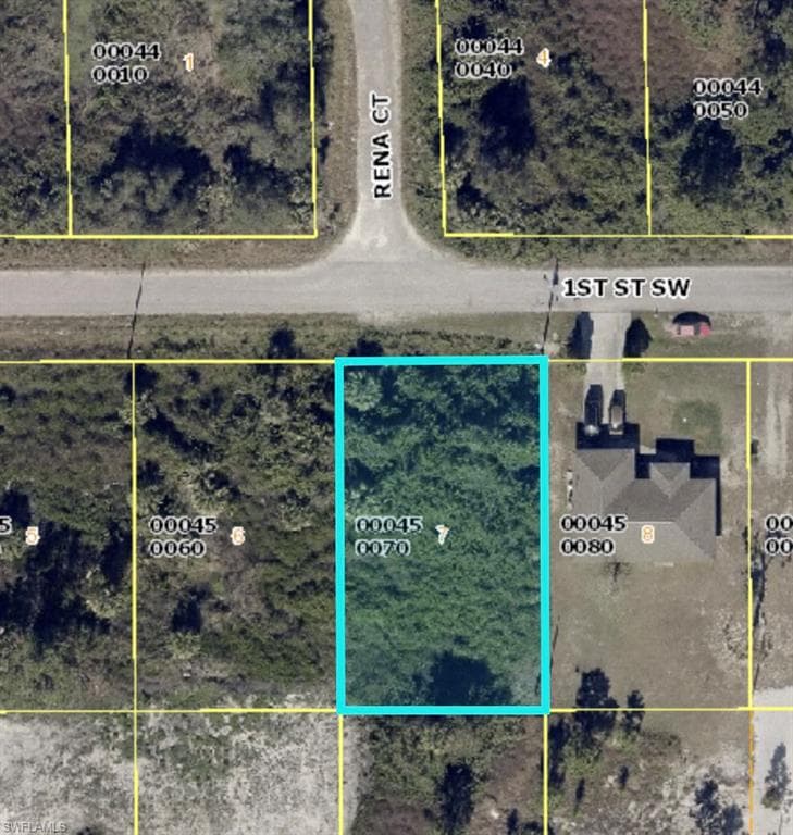 3307 1st ST SW LEHIGH ACRES, FL 33976