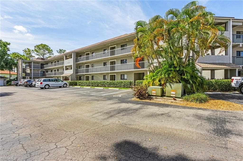 5789 GAGE LN A 103 NAPLES, FL 34113