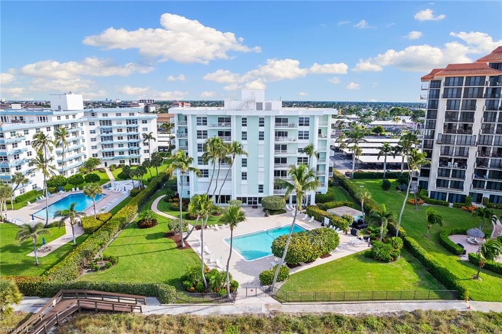 500 Saturn CT 21 MARCO ISLAND, FL 34145