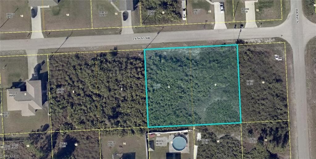 2905 24th ST SW LEHIGH ACRES, FL 33976