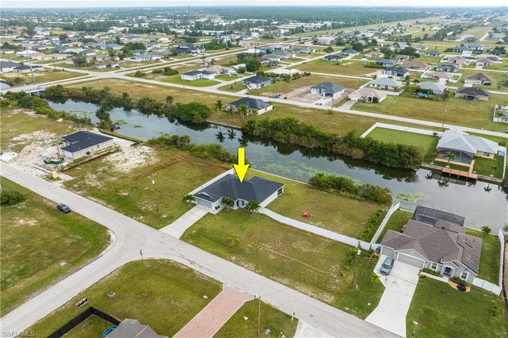 2225 NE 5th PL CAPE CORAL, FL 33909