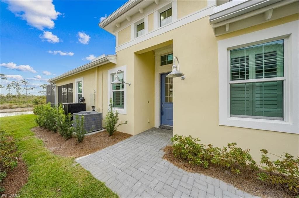 6859 Saona CT NAPLES, FL 34113