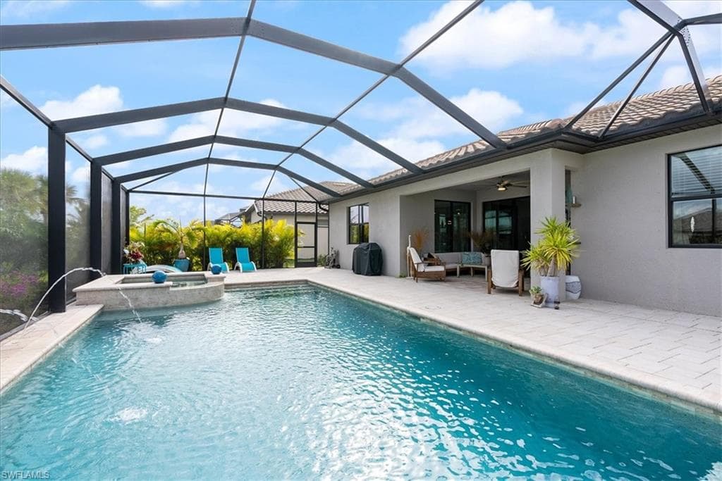 17575 Kinzie LN ESTERO, FL 33928