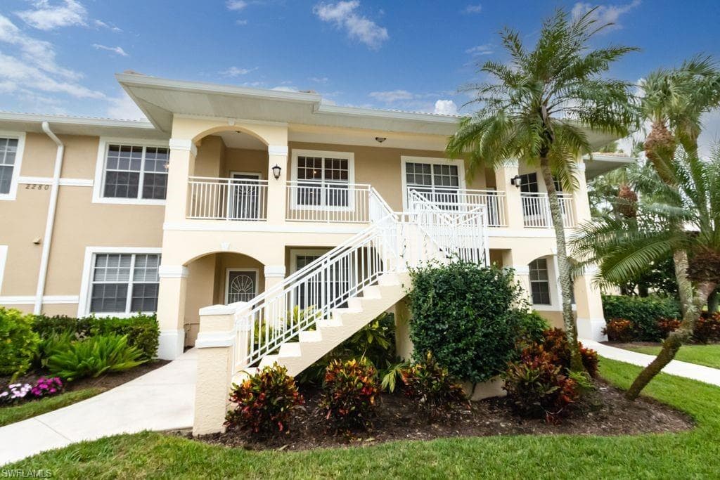 2280 Carrington CT 203 NAPLES, FL 34109