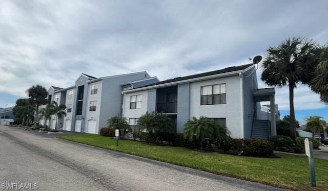 13581 Eagle Ridge DR 1424 FORT MYERS, FL 33912