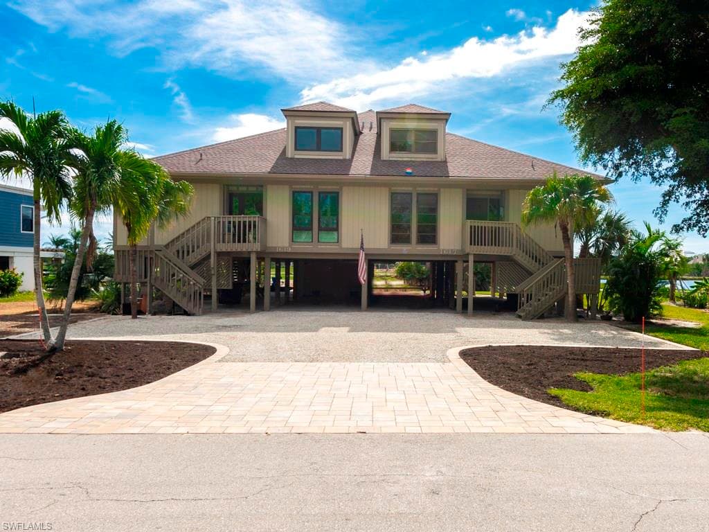 1617 Sand Castle RD SANIBEL, FL 33957