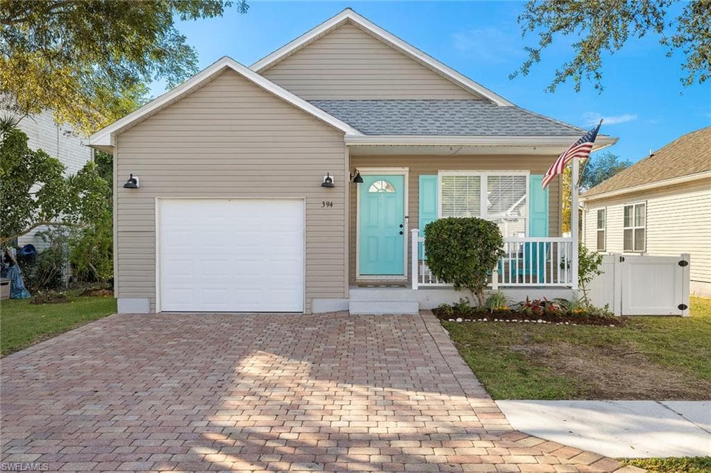 394 Leawood CIR NAPLES, FL 34104
