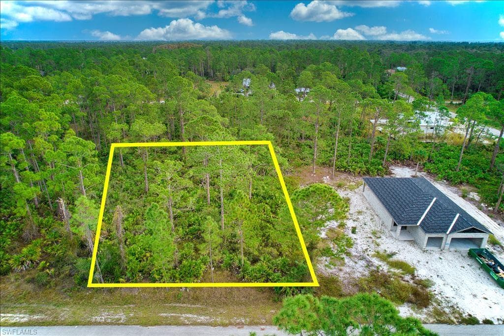 2104 Canton AVE ALVA, FL 33920
