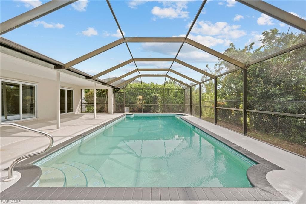 8336 Buena Vista RD FORT MYERS, FL 33967