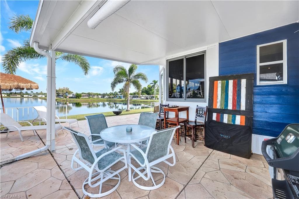 118 Mediterranean WAY 118 NAPLES, FL 34104