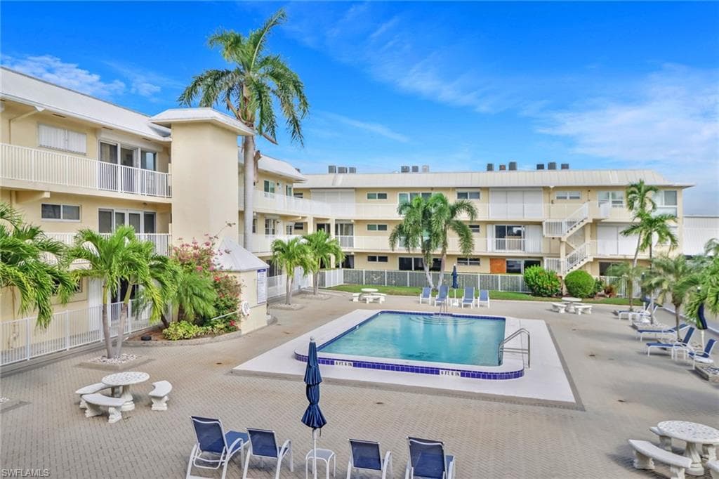 1100 8th AVE S 211B NAPLES, FL 34102