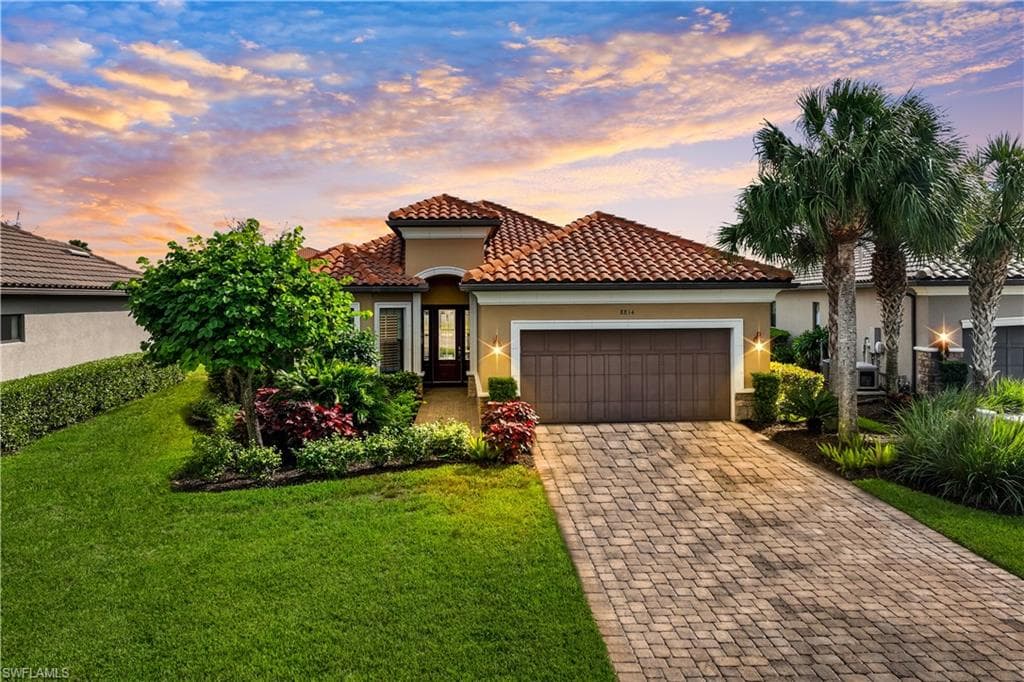 8814 Vaccaro CT NAPLES, FL 34119