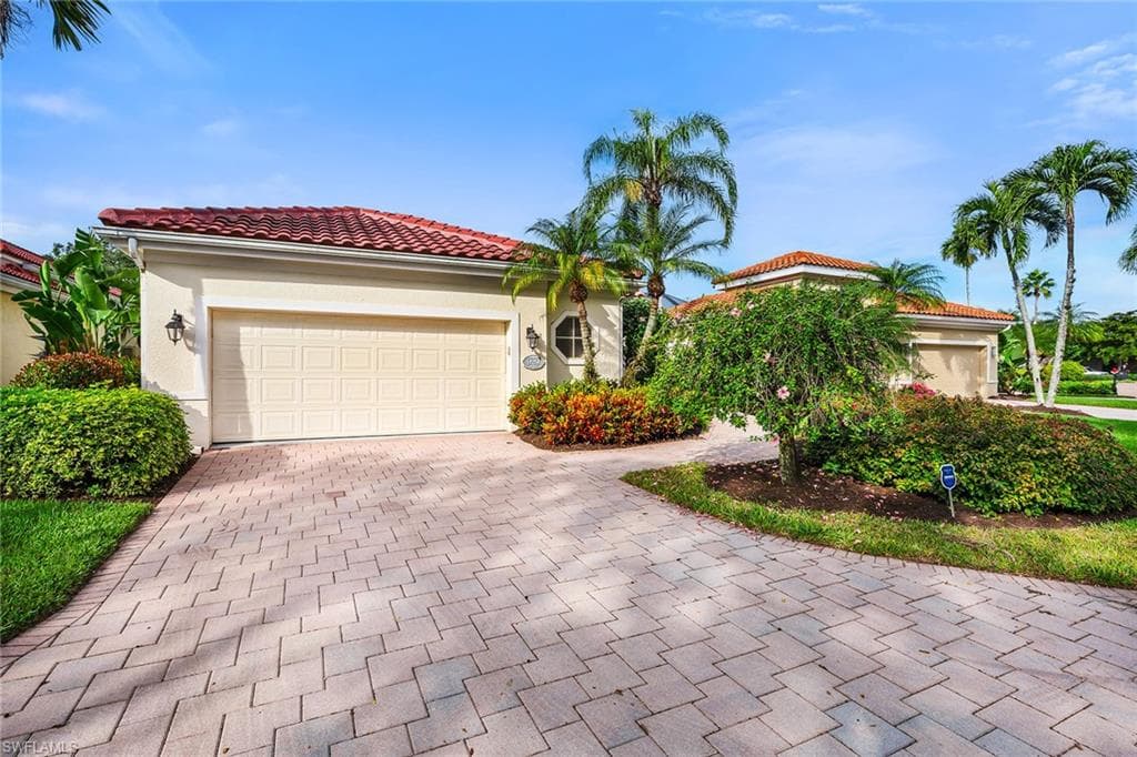 929 Tierra Lago WAY NAPLES, FL 34119
