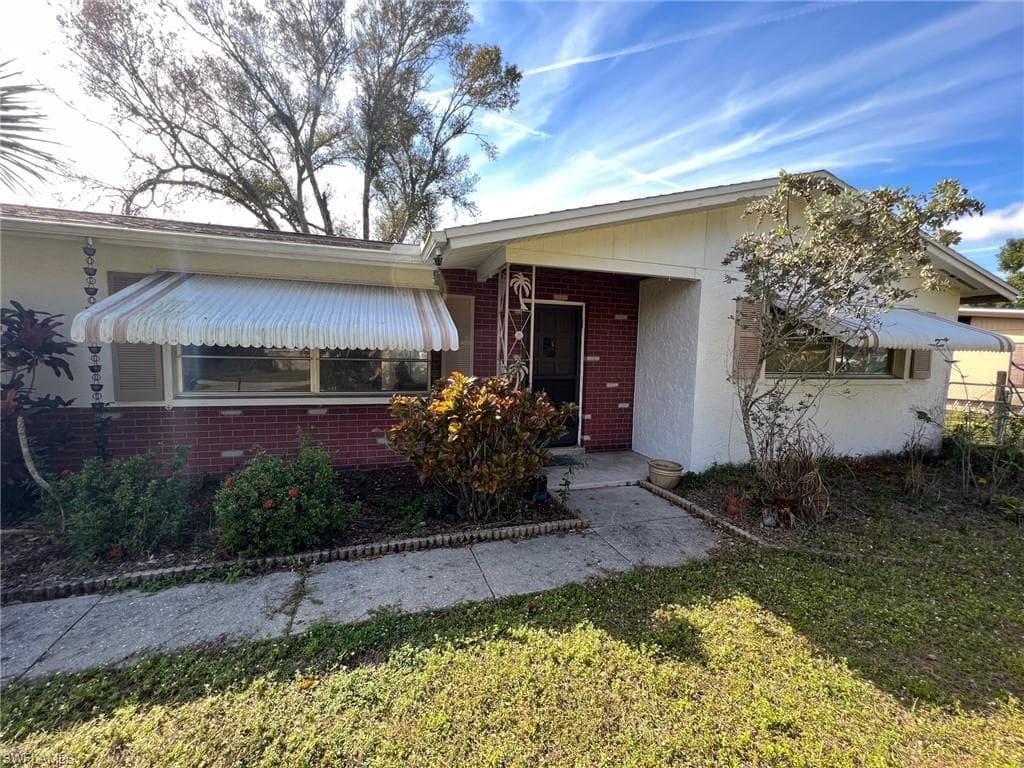 867 June PKWY NORTH FORT MYERS, FL 33903