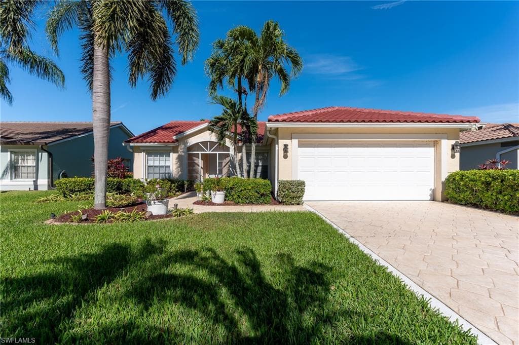 7623 Cameron CIR FORT MYERS, FL 33912