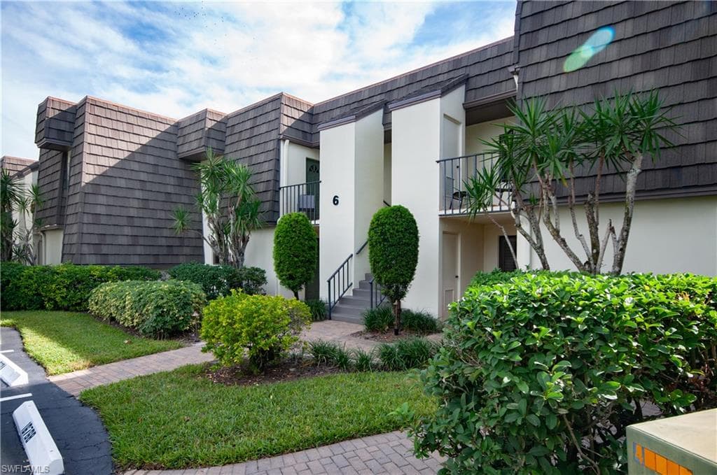 1672 Spoonbill LN 1672A NAPLES, FL 34105