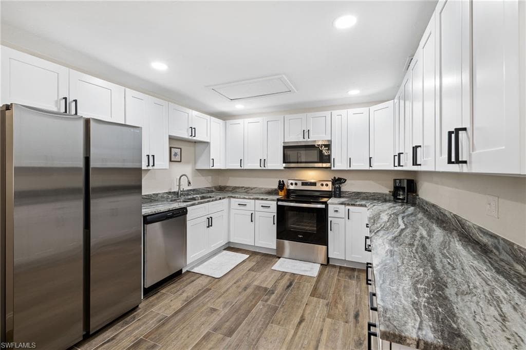 6314 Royal Woods DR FORT MYERS, FL 33908