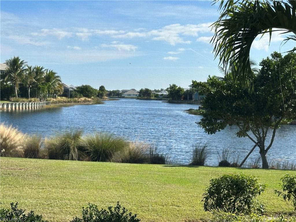 5888 Antigua WAY NAPLES, FL 34113