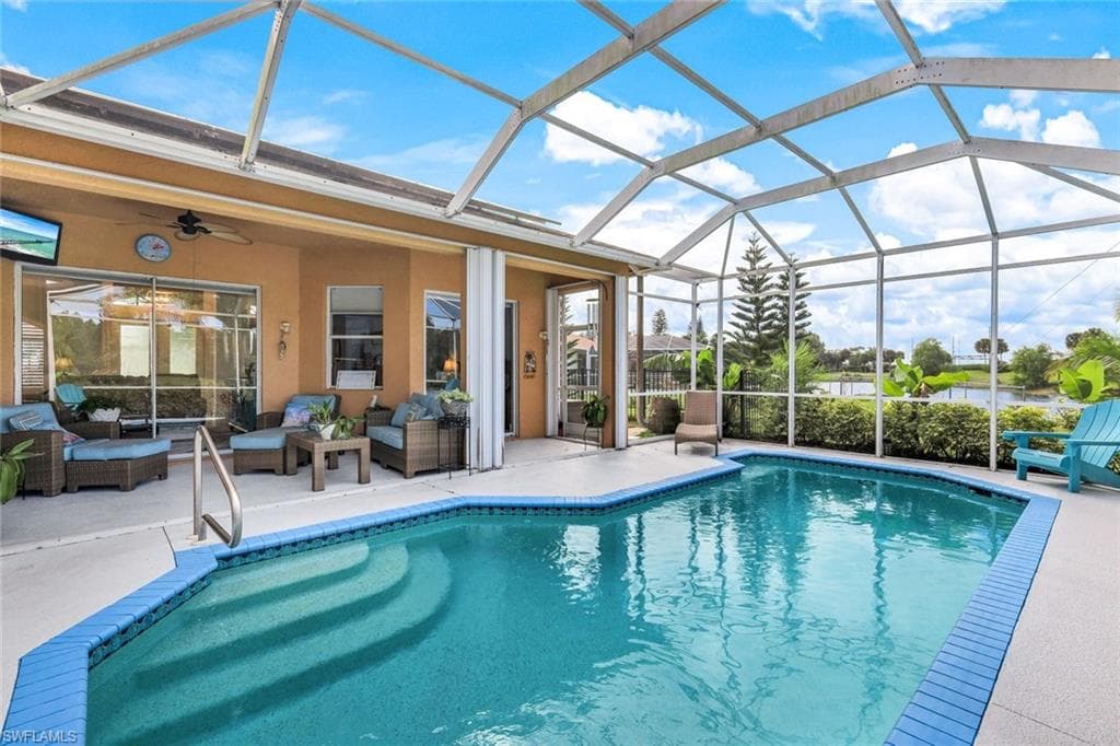 720 Cherry Blossom CT NAPLES, FL 34120