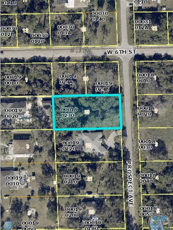 521 Prospect AVE LEHIGH ACRES, FL 33972