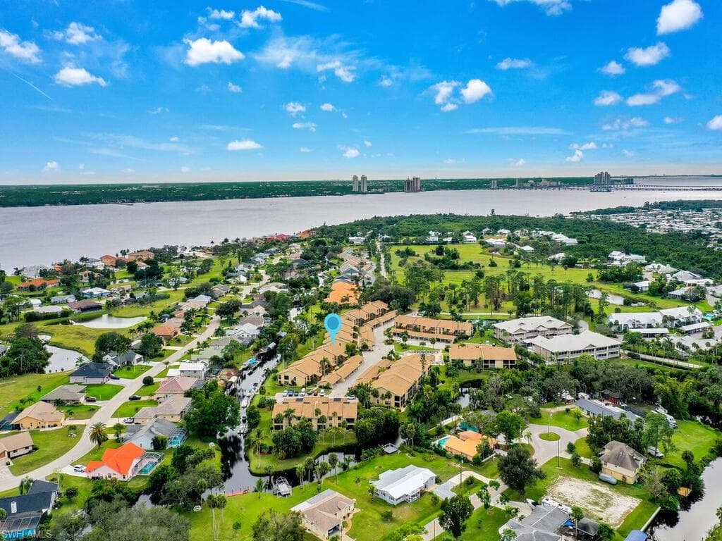 15390 Moonraker CT 406 NORTH FORT MYERS, FL 33917