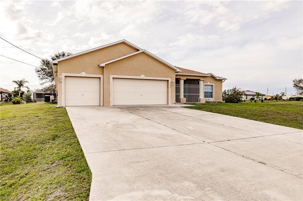 2126 Nelson RD N CAPE CORAL, FL 33993