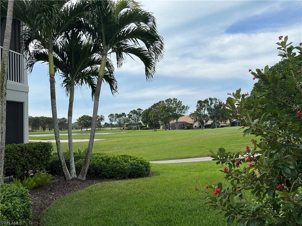 6845 Ascot DR 102 NAPLES, FL 34113