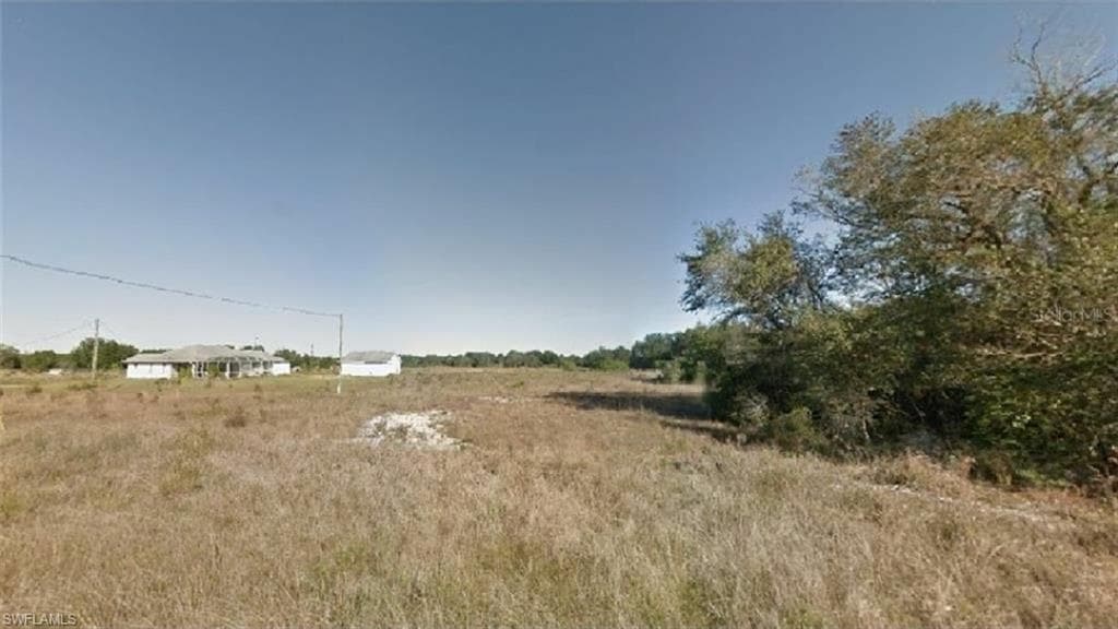 2905 E 17th ST LEHIGH ACRES, FL 33972