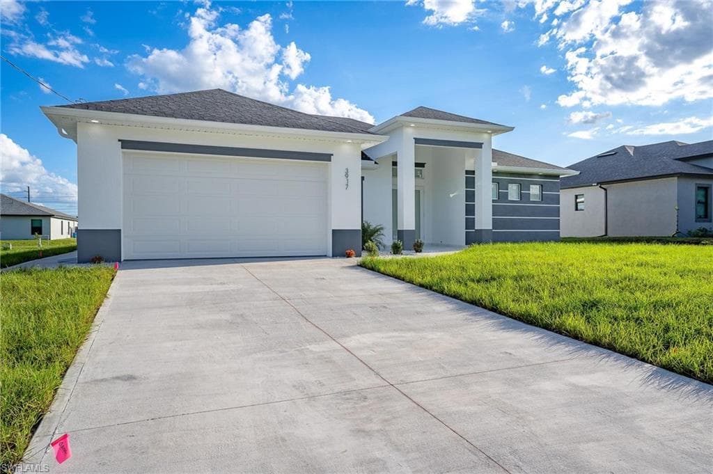 3917 38th ST SW LEHIGH ACRES, FL 33976
