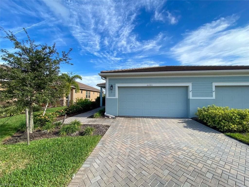 10263 Bonavie Cove DR FORT MYERS, FL 33966