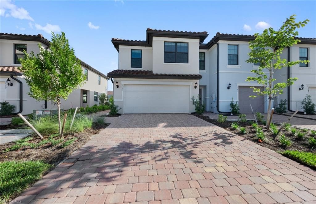 1541 Fells Cove LN CAPE CORAL, FL 33909