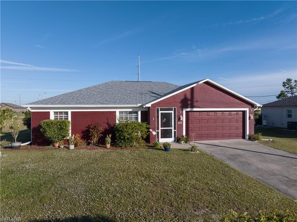 2233 NW Juanita PL CAPE CORAL, FL 33993