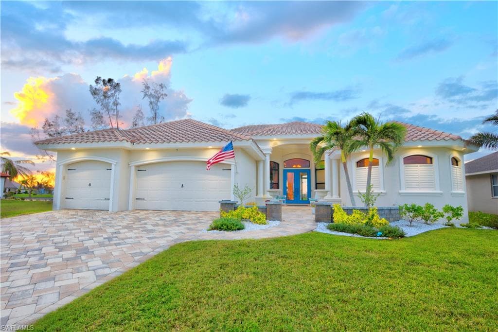 2719 SW 30th TER CAPE CORAL, FL 33914