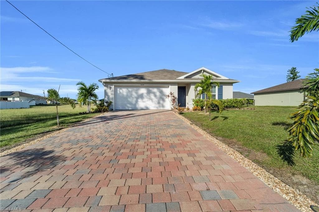 1635 NE 33rd ST CAPE CORAL, FL 33909