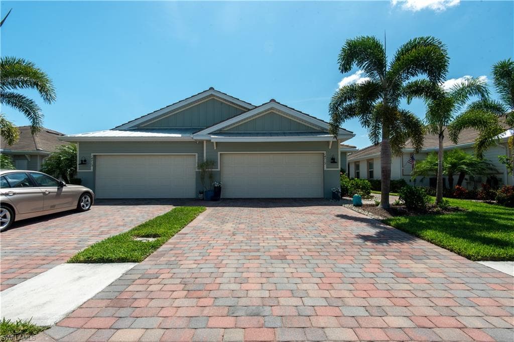 14719 Edgewater CIR NAPLES, FL 34114