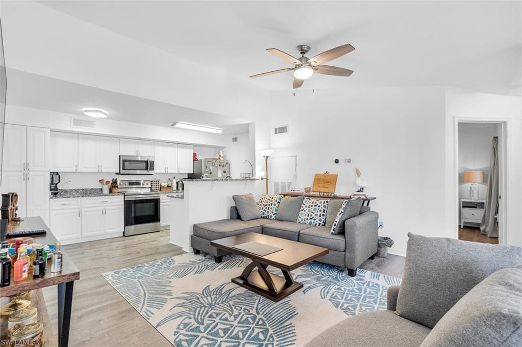 12710 Equestrian CIR 2606