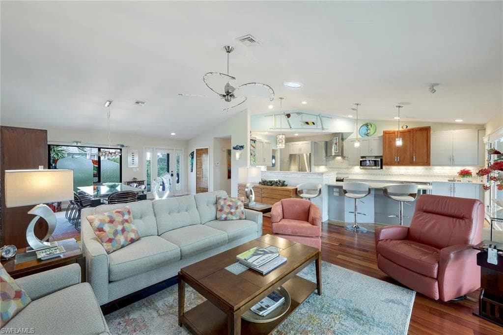 332 Flamingo AVE NAPLES, FL 34108
