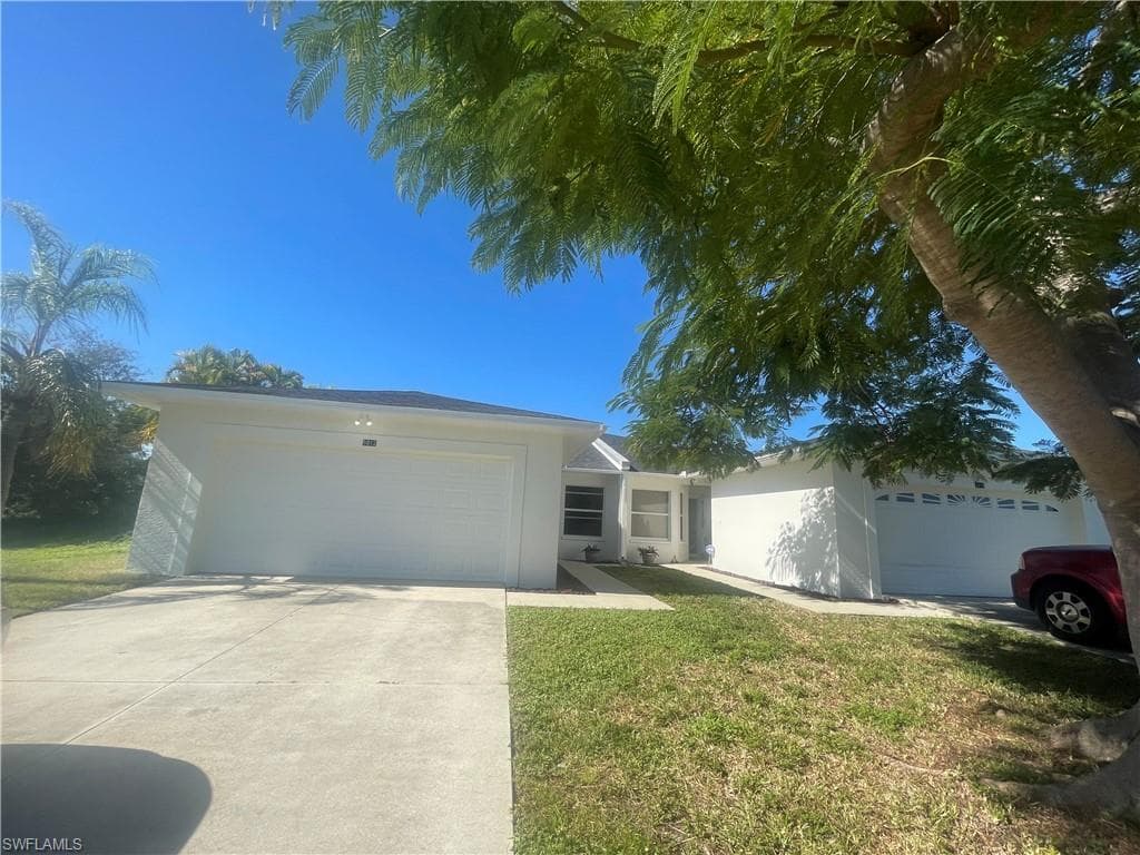 5012 Chiquita BLVD S CAPE CORAL, FL 33914