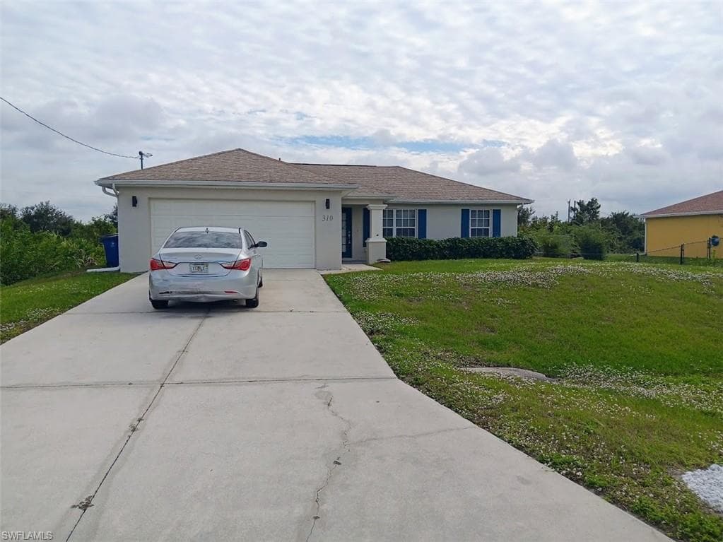 310 Patio ST LEHIGH ACRES, FL 33974