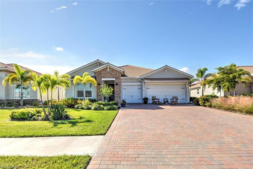 3694 Avenida Del Vera NORTH FORT MYERS, FL 33917