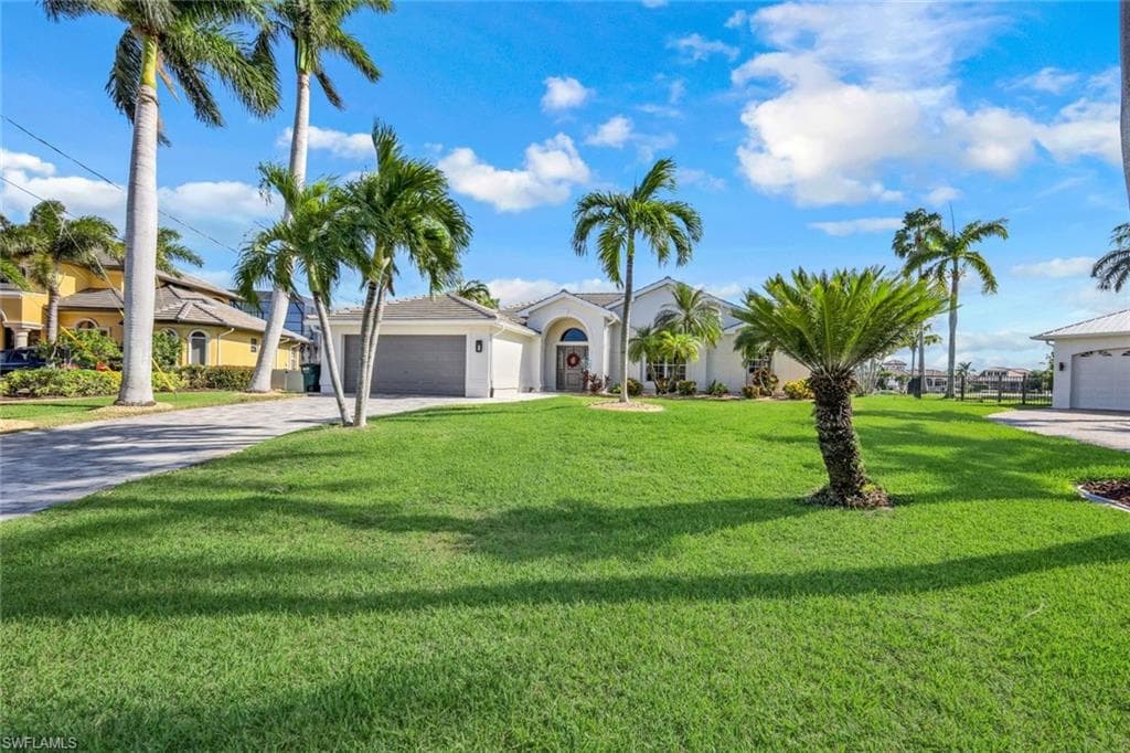 4813 SW 26th PL CAPE CORAL, FL 33914